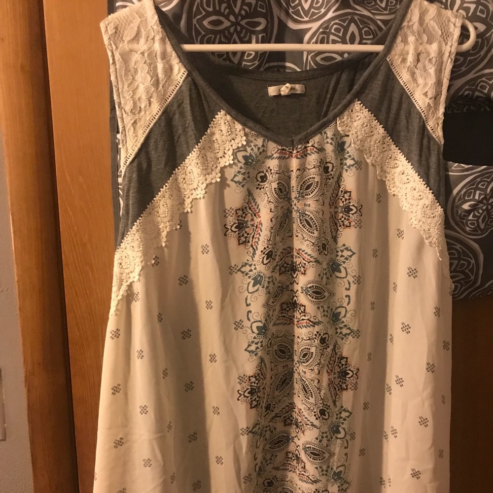 Maurice’s size 3 tank top